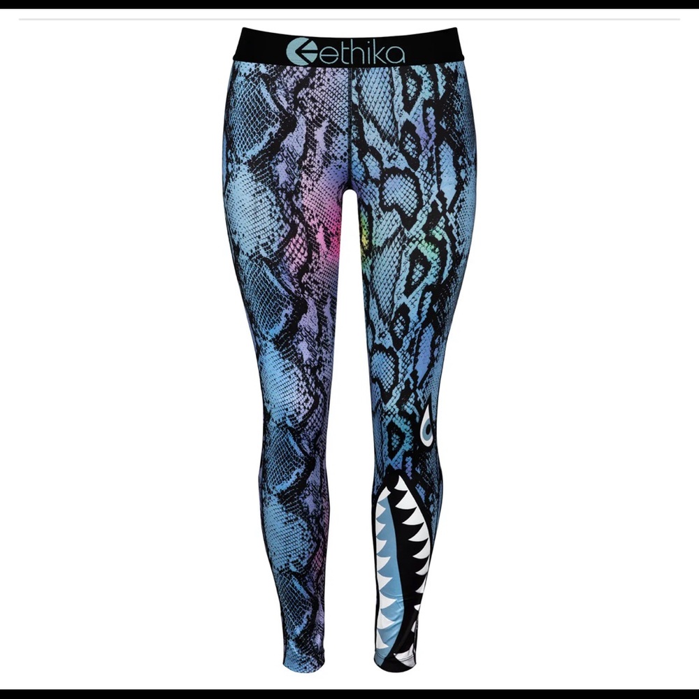 ETHIKA BRA AND LEGGINGS SET